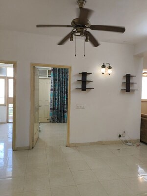 Room in 2.5 BHK Apartment at Tulip Orange, Sector 70 – for Rent