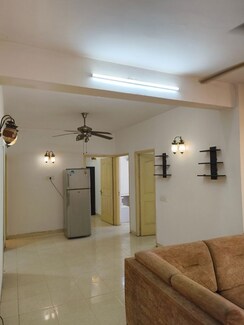 2.5 BHK Apartment For Rent in Tulip Orange