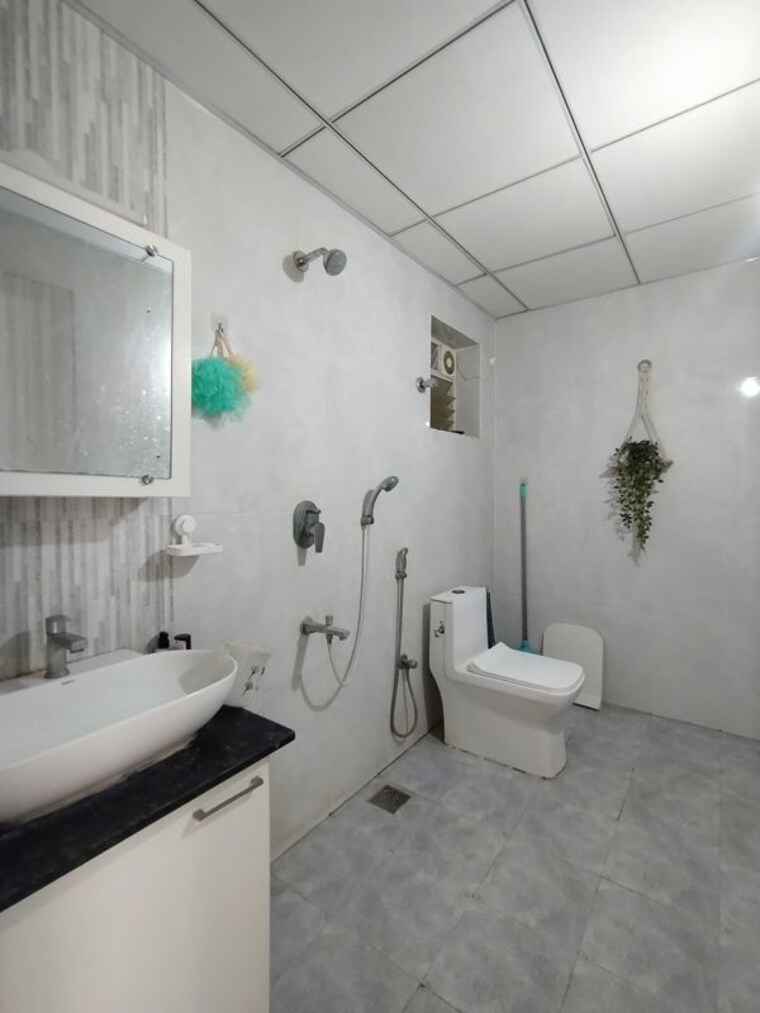 Attached Bathroom, ds-max-sangam 3 Bedroom 1955 Sq.Ft. Apartment In Whitefield Bangalore 10500872