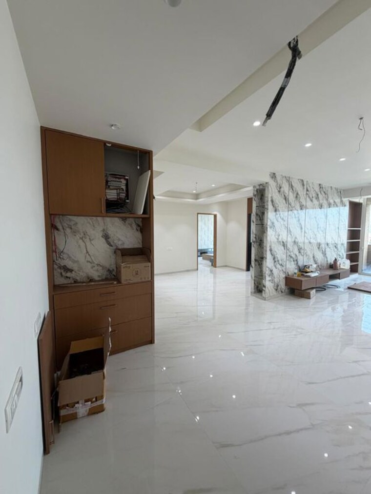 Room, matunga east 3 Bedroom 2000 Sq.Ft. Apartment In Matunga East Mumbai 10731558