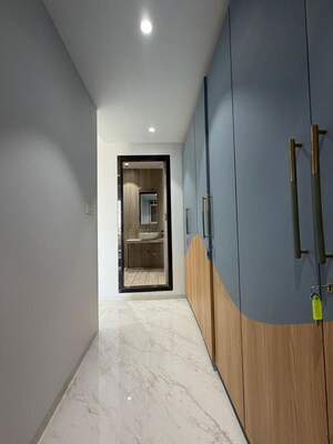 Building Lobby in 3 BHK Apartment at Matunga East – for Rent