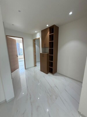 Room in 3 BHK Apartment at Matunga East – for Rent