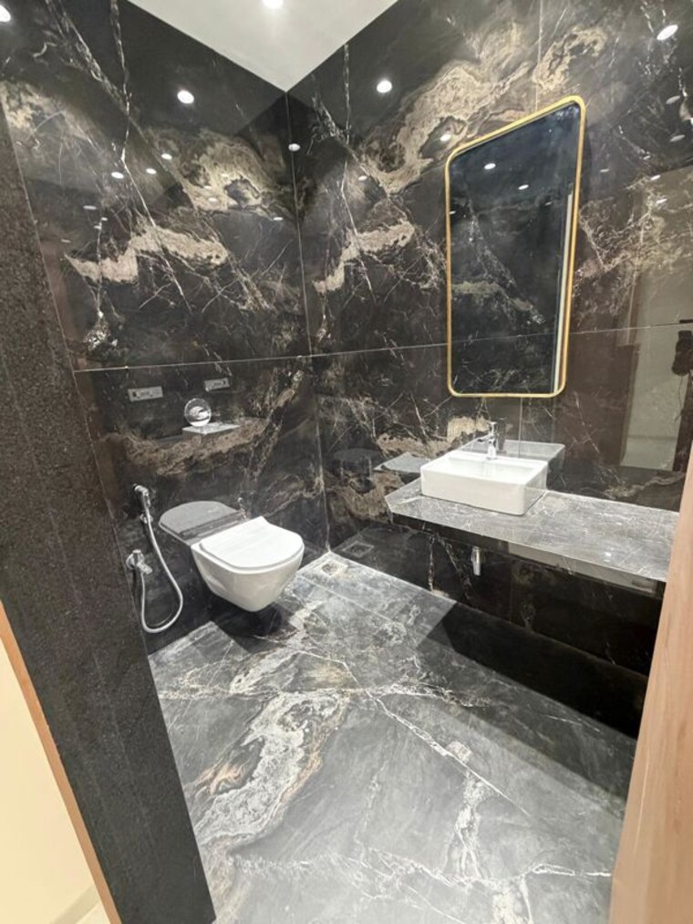 Attached Bathroom, matunga east 3 Bedroom 2000 Sq.Ft. Apartment In Matunga East Mumbai 10731558
