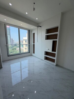 Room in 3 BHK Apartment at Matunga East – for Rent