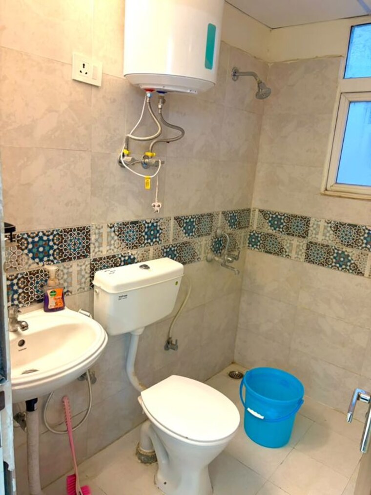 Team Area, signature-global-prime 2 Bedroom 573 Sq.Ft. Apartment In Sector 63a Gurgaon 10731540