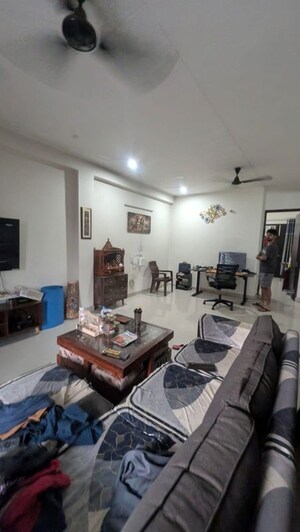 Team Area in 2 BHK Builder Floor at Sector 52 – for Rent