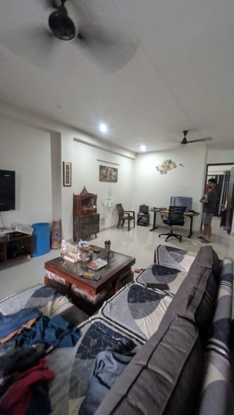 Team Area, sector 52 2 Bedroom 1800 Sq.Ft. Builder Floor In Sector 52 Gurgaon 10731586