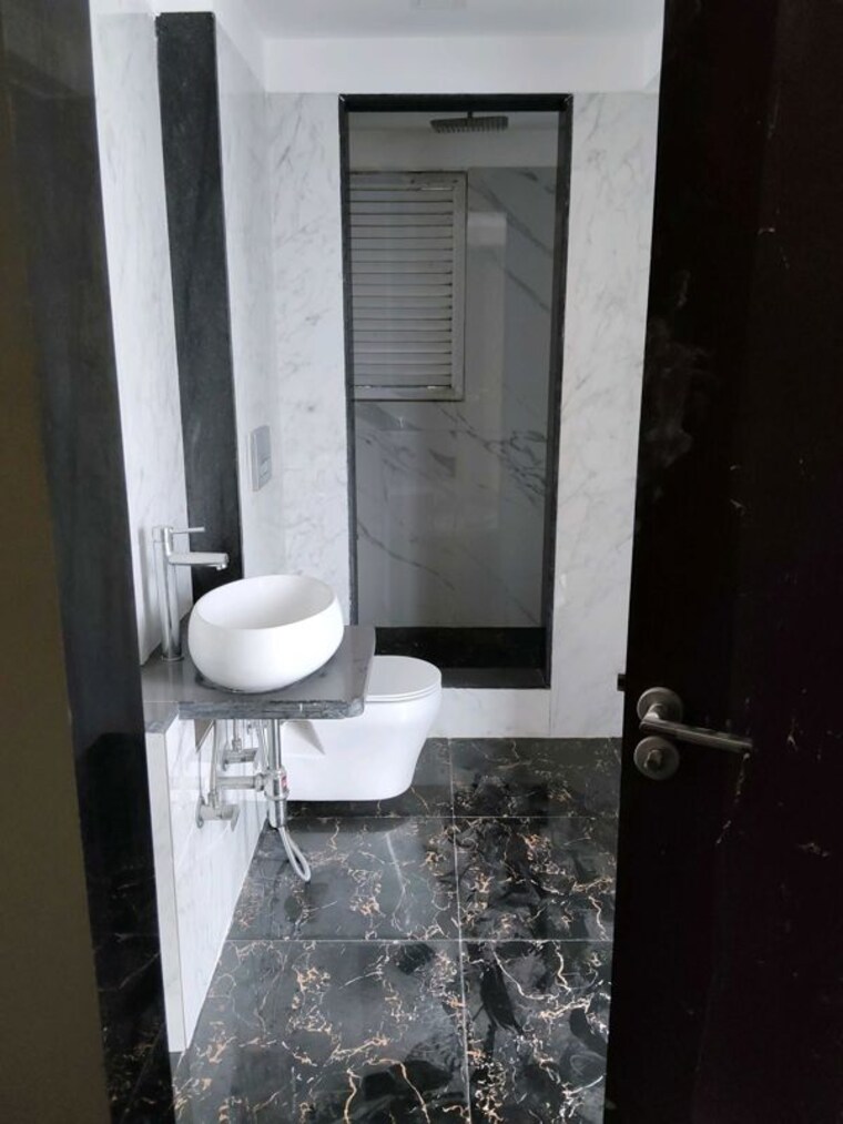 Bathroom, ruparel-ariana 3 Bedroom 1226 Sq.Ft. Apartment In Parel Mumbai 10731600