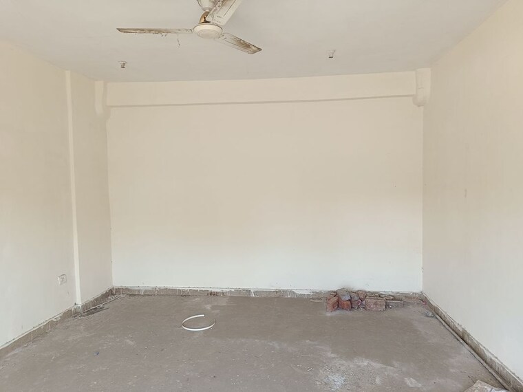 Team Area, sehani khurd Commercial Shop 250 Sq.Ft. In Sehani Khurd Ghaziabad 10731599