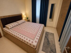 Bedroom in 2 BHK Builder Floor at Sector 40 – for Rent