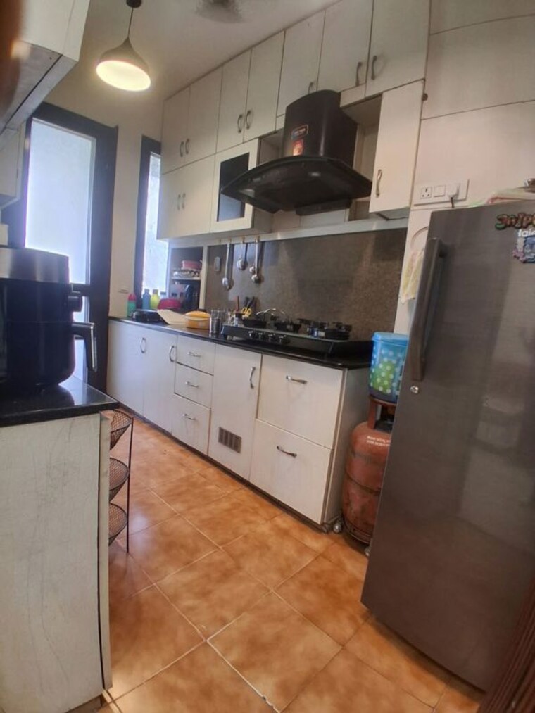 Kitchen, sector 40 2 Bedroom 1800 Sq.Ft. Builder Floor In Sector 40 Gurgaon 10731611