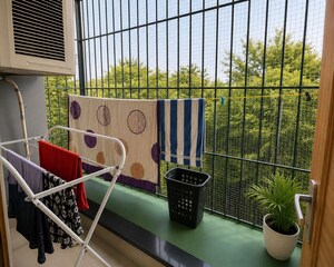 Balcony in 2 BHK Builder Floor at Sector 40 – for Rent