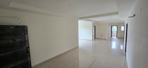 Room in 4 BHK Apartment at Niharika Skyline, Manikonda – for Sale