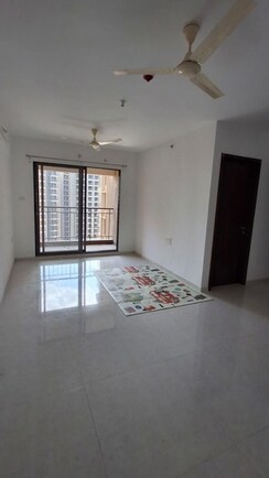 2 BHK +Apartment For Rent in Pride World City Wellington