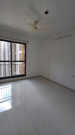 Room in 2 BHK Apartment at Pride World City Wellington, Charholi Budruk – for Rent