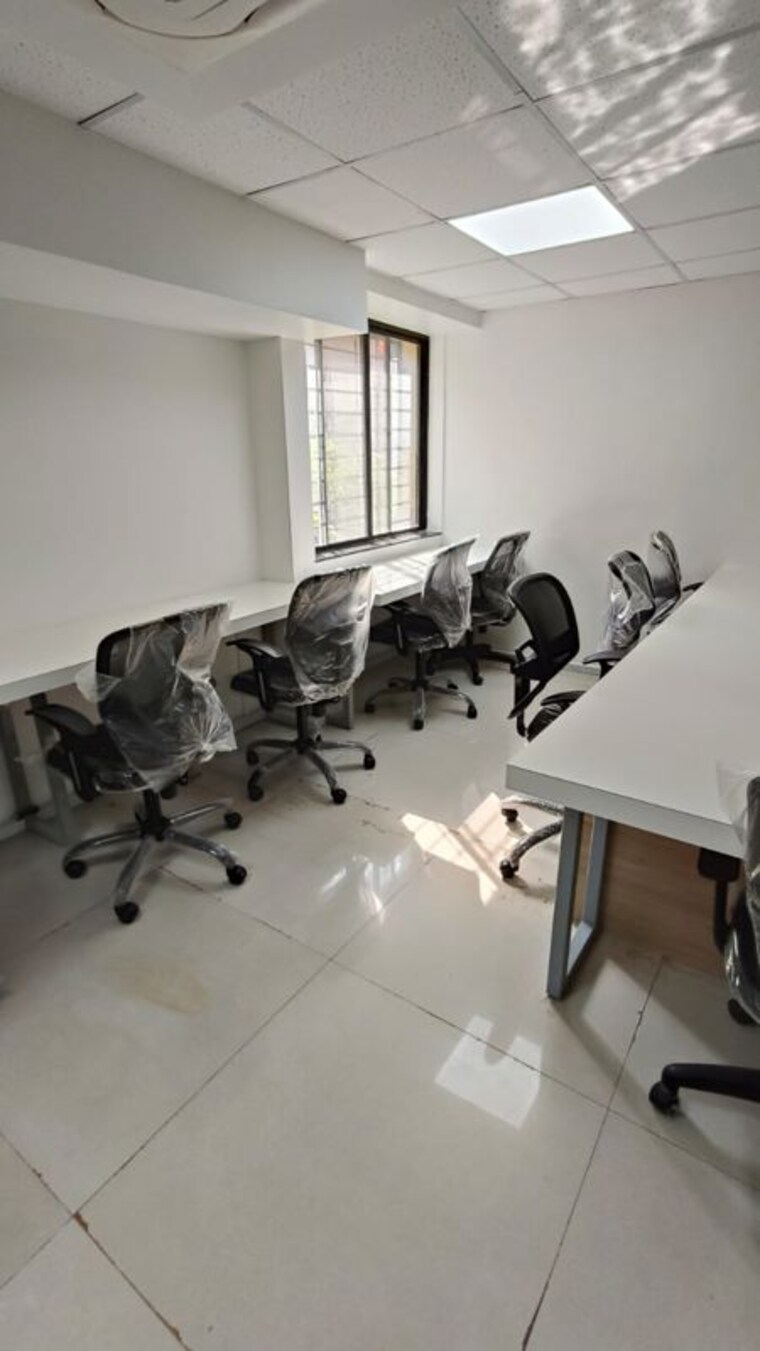 Team Area, gl-baner-biz-bay Commercial Office Space 2175 Sq.Ft. In Baner Pune 10731635