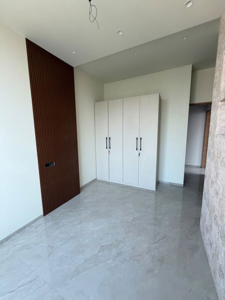 Room, matunga west 3 Bedroom 2000 Sq.Ft. Apartment In Matunga West Mumbai 10731668