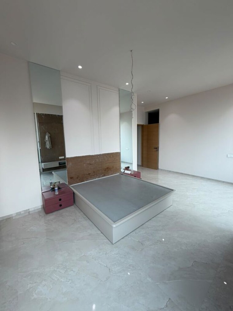 Bedroom, matunga west 3 Bedroom 2000 Sq.Ft. Apartment In Matunga West Mumbai 10731668
