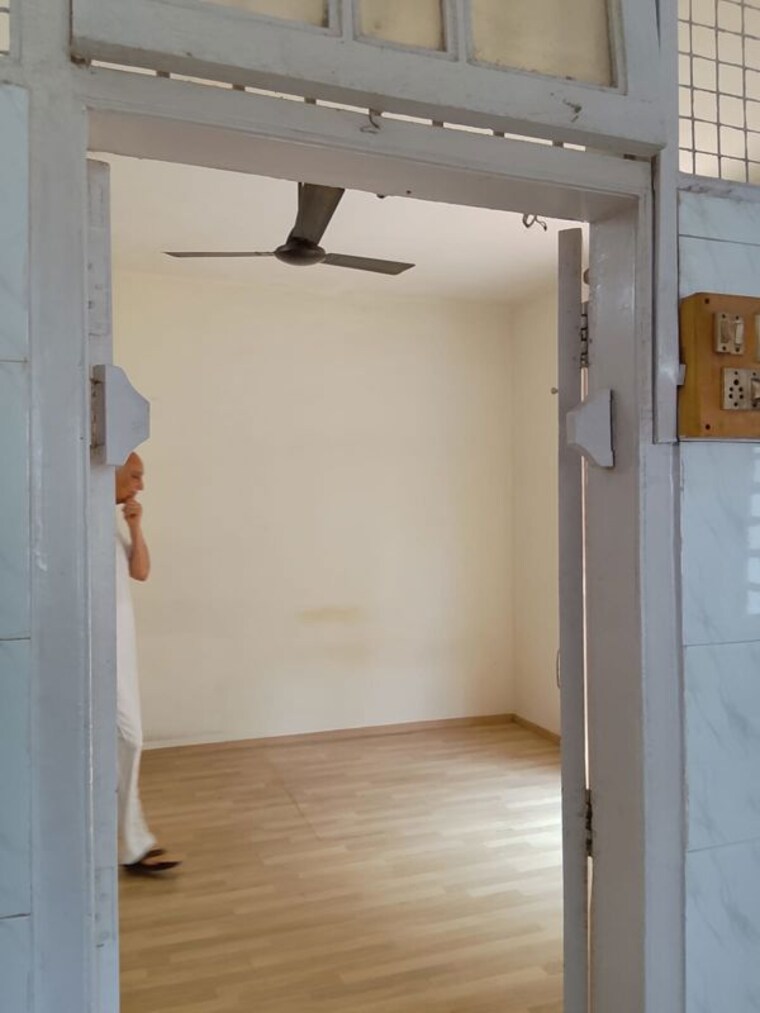 Room, gurukul-chs-matunga 1 RK 425 Sq.Ft. Apartment In Matunga East Mumbai 10731676