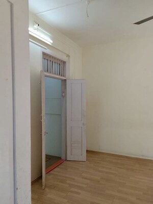 1 RK Apartment For Rent in Gurukul CHS Matunga, Matunga East