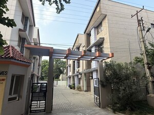 5 BHK Villa For Sale in Registration Colony