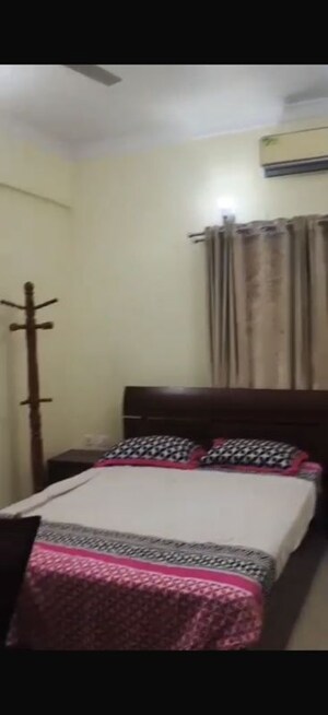 Bedroom in 3 BHK Builder Floor at Benson Town – for Rent