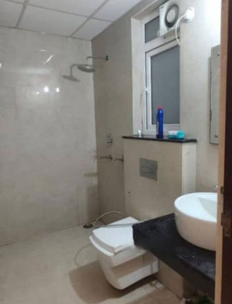 Bathroom, rishita-manhattan 3 Bedroom 1375 Sq.Ft. Apartment In Gomti Nagar Lucknow 10731703