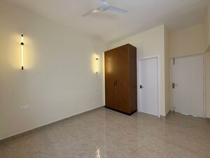 Room in 4 BHK Independent House at Koramangala – for Rent