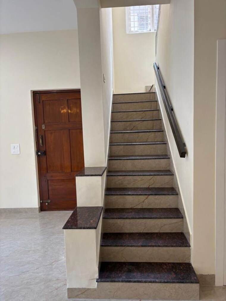 undefined, koramangala 4 Bedroom 2400 Sq.Ft. Independent House In Koramangala Bangalore 10731710