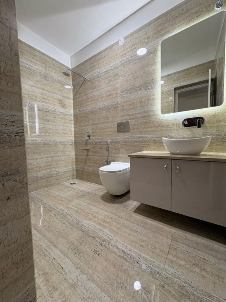 Bathroom, koramangala 4 Bedroom 2400 Sq.Ft. Independent House In Koramangala Bangalore 10731710
