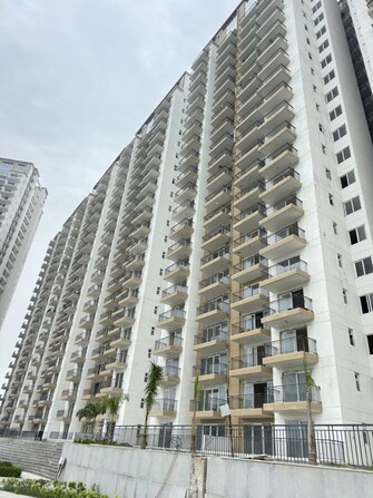 3 BHK Apartment For Rent in Presithum in Sector 25 Yamuna Expressway, Greater Noida