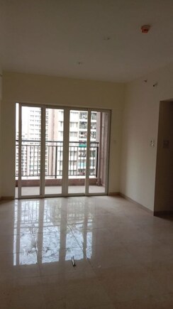 2 BHK Apartment For Sale in Kolte Patil Life Republic