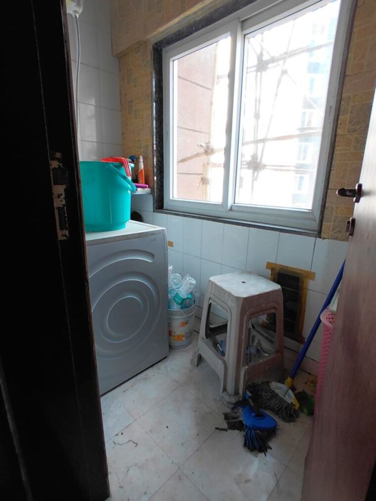 Bathroom, vanashree-chs 3 Bedroom 2200 Sq.Ft. Apartment In Seawoods Navi Mumbai 10731797