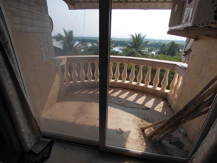 Balcony, vanashree-chs 3 Bedroom 2200 Sq.Ft. Apartment In Seawoods Navi Mumbai 10731797