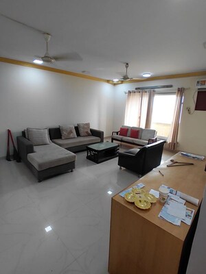 Team Area in 3 BHK Apartment at Vanashree CHS, Seawoods – for Rent