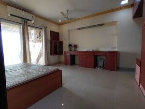 Room in 3 BHK Apartment at Vanashree CHS, Seawoods – for Rent