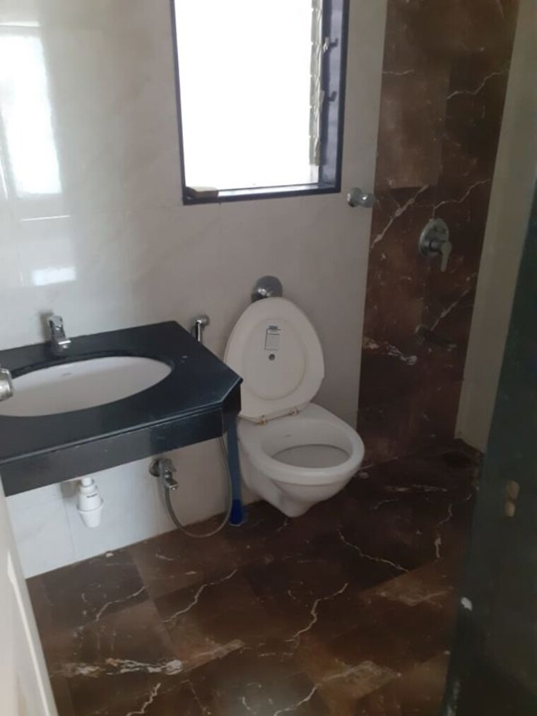 Bathroom, shreeyash-shree-woods 3 Bedroom 1373 Sq.Ft. Apartment In Dhanori Pune 10731838