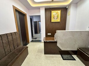 Living Room in 2 BHK Builder Floor at Mahmoorganj – for Rent
