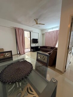 2 BHK +Apartment For Rent in Gulmohar Goldcoast