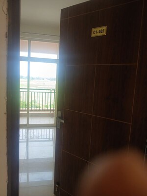 Room in 3 BHK Apartment at Excella Kutumb, Sultanpur Road – for Sale