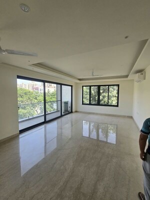 4 BHK Builder Floor For Rent in Sector 45