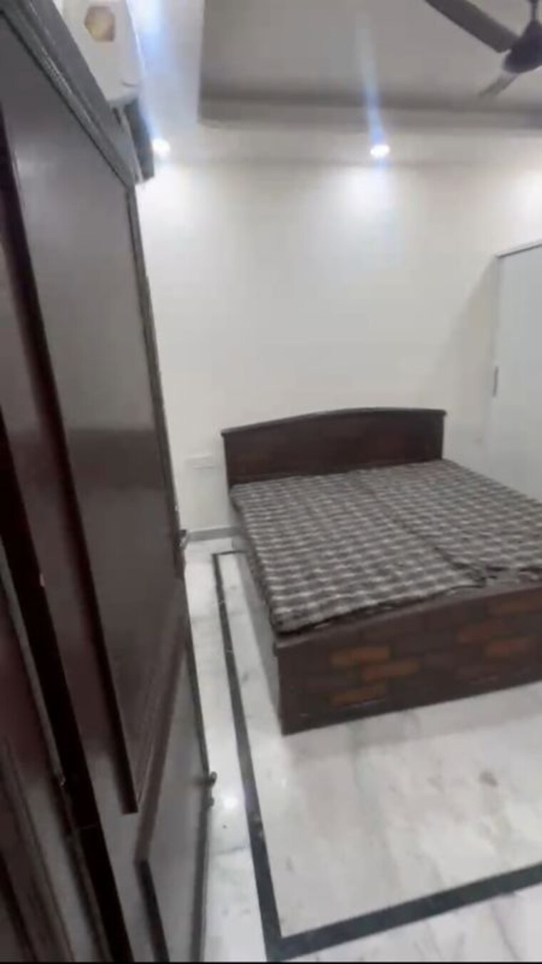 Bedroom, lajpat nagar i 2 Bedroom 900 Sq.Ft. Builder Floor In Lajpat Nagar I Delhi 10731889