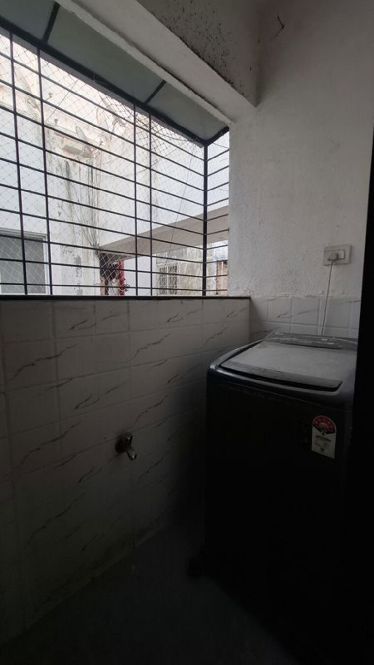 Bathroom, ls-mehetre-laxmi-horizon 1 Bedroom 750 Sq.Ft. Apartment In Punawale Pune 10731964
