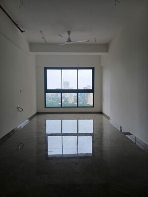 Room in 2 BHK Apartment at Matunga East – for Sale