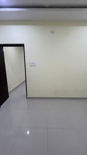 Room in 2 BHK Builder Floor at Kondapur – for Rent