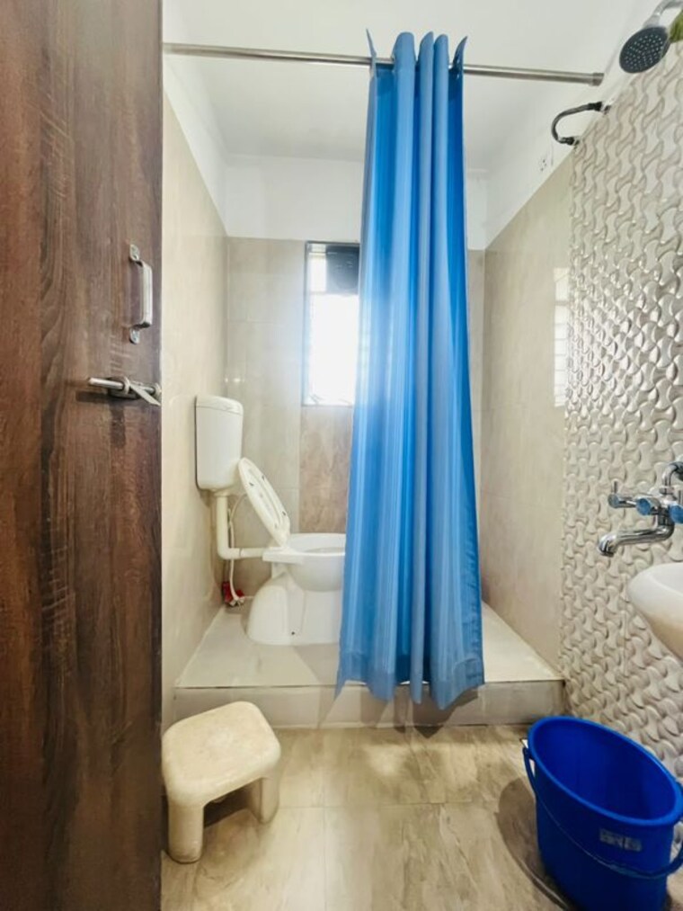 Bathroom, vijayalaxmi-laxmisatyam-residency 3 Bedroom 1250 Sq.Ft. Apartment In Dhanori Pune 10732143