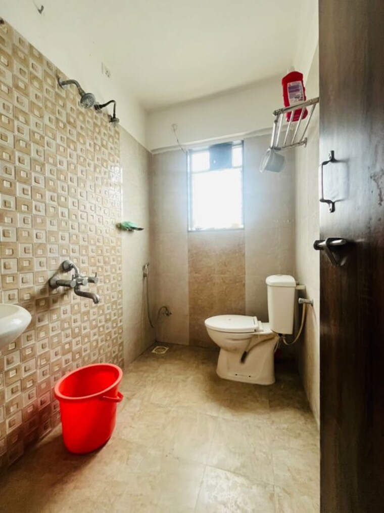 Bathroom, vijayalaxmi-laxmisatyam-residency 3 Bedroom 1250 Sq.Ft. Apartment In Dhanori Pune 10732143