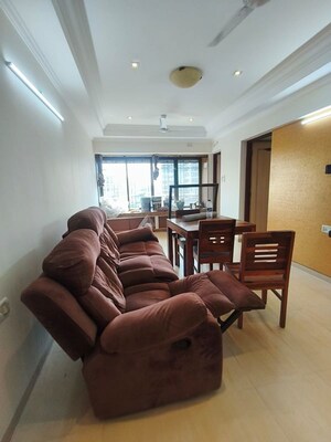 Living Room in 2 BHK Apartment at Venus CHS Andheri, Andheri West – for Rent