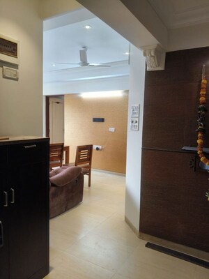 Team Area in 2 BHK Apartment at Venus CHS Andheri, Andheri West – for Rent