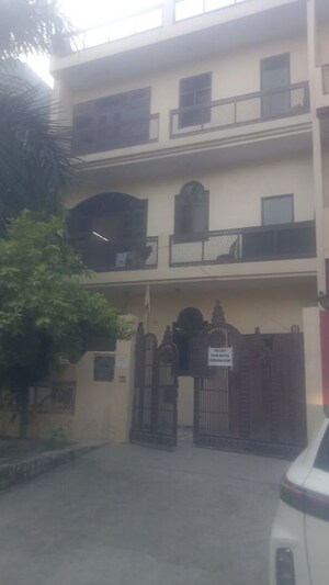 4 BHK Villa – Exterior View View at Paramount Golf Foreste Apartments, Zeta I Greater Noida - for Rent